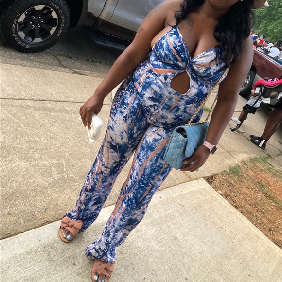 Blue and blush romper - Picture 2 of 2